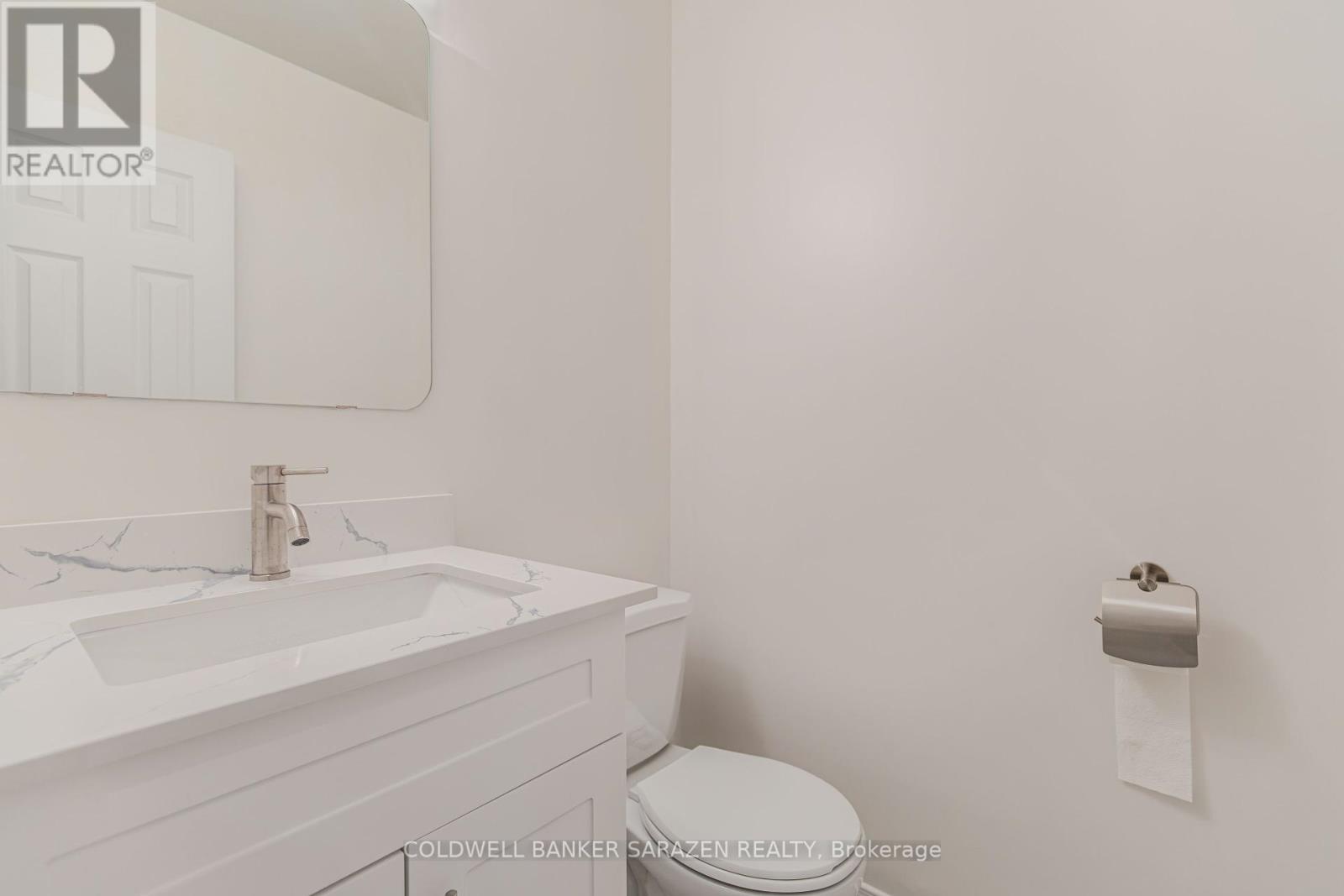 79 Margrave Avenue, Ottawa, Ontario  K1T 3Y1 - Photo 6 - X12423367