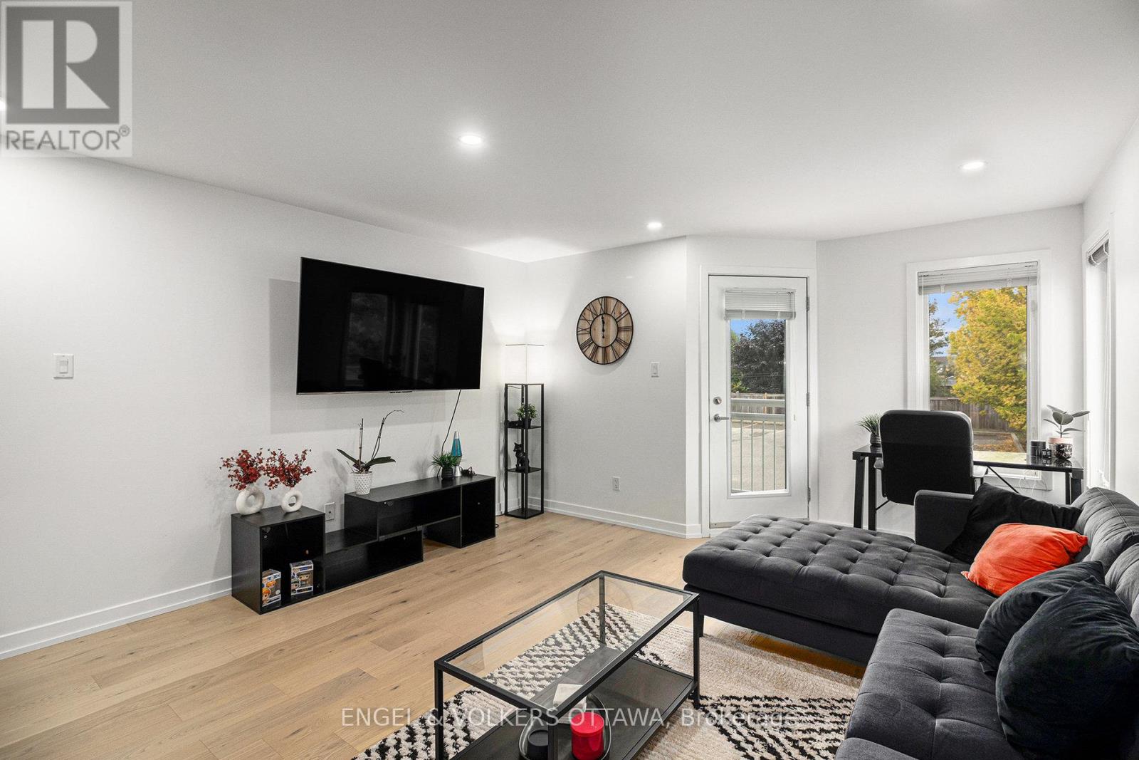 D - 4522 Innes Road, Ottawa, Ontario  K4A 0X5 - Photo 2 - X12423389