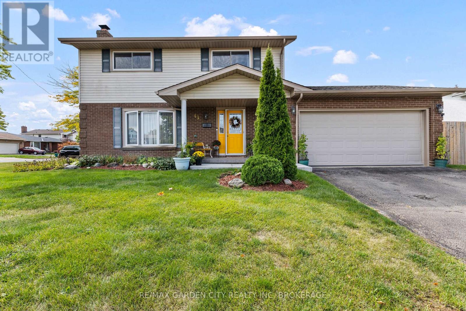43 CAPRI STREET, Thorold, Ontario