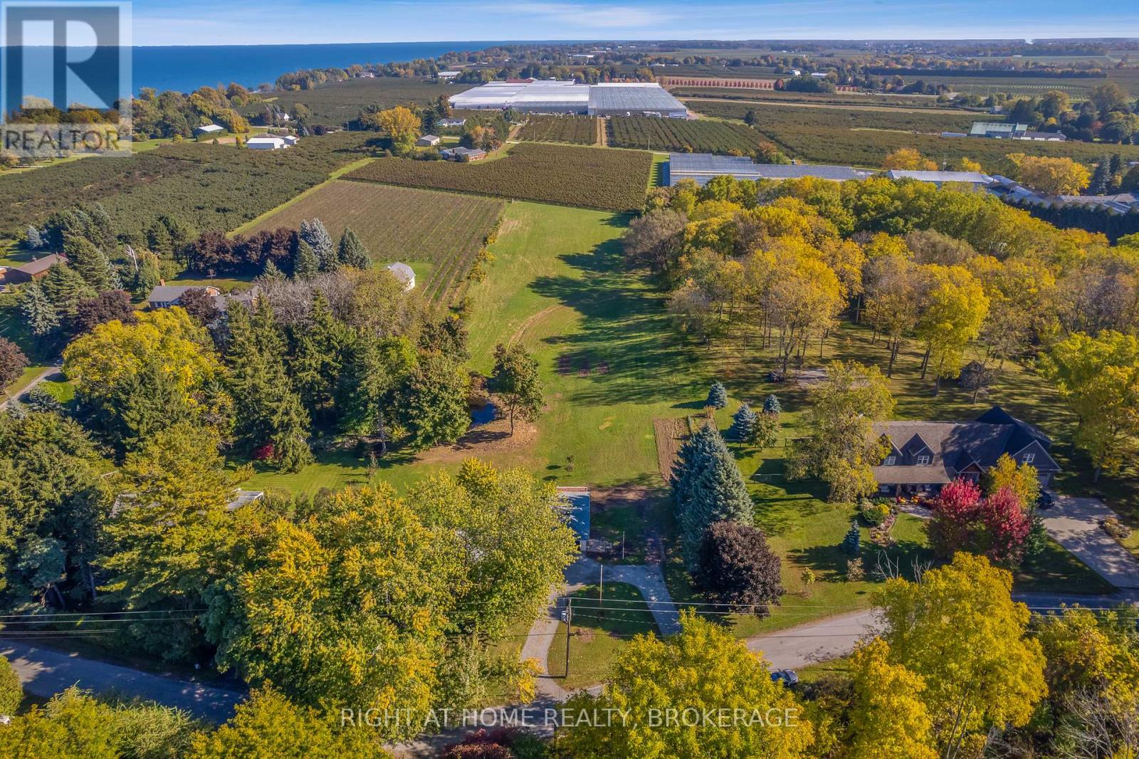 1353 Mcnab Road, Niagara-On-The-Lake, Ontario  L0S 1J0 - Photo 14 - X12423419