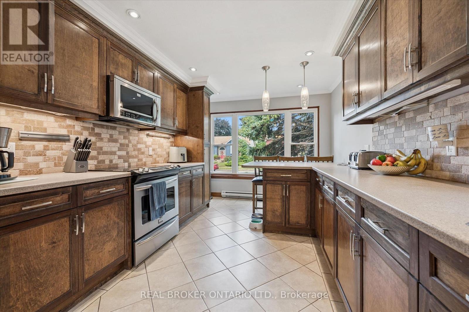 10 Northwood Crescent, Guelph, Ontario  N1H 6Z4 - Photo 13 - X12423207