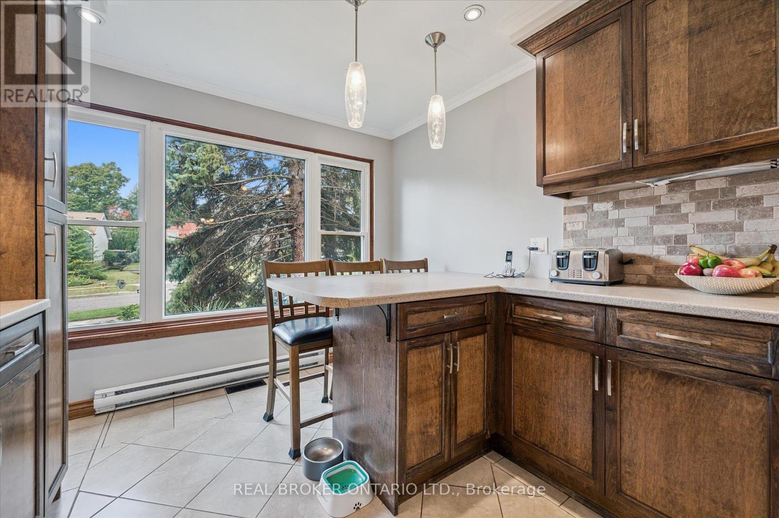 10 Northwood Crescent, Guelph, Ontario  N1H 6Z4 - Photo 14 - X12423207