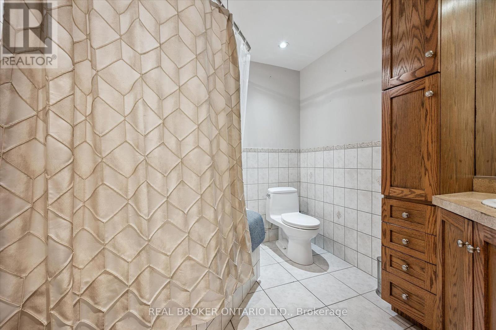 10 Northwood Crescent, Guelph, Ontario  N1H 6Z4 - Photo 19 - X12423207
