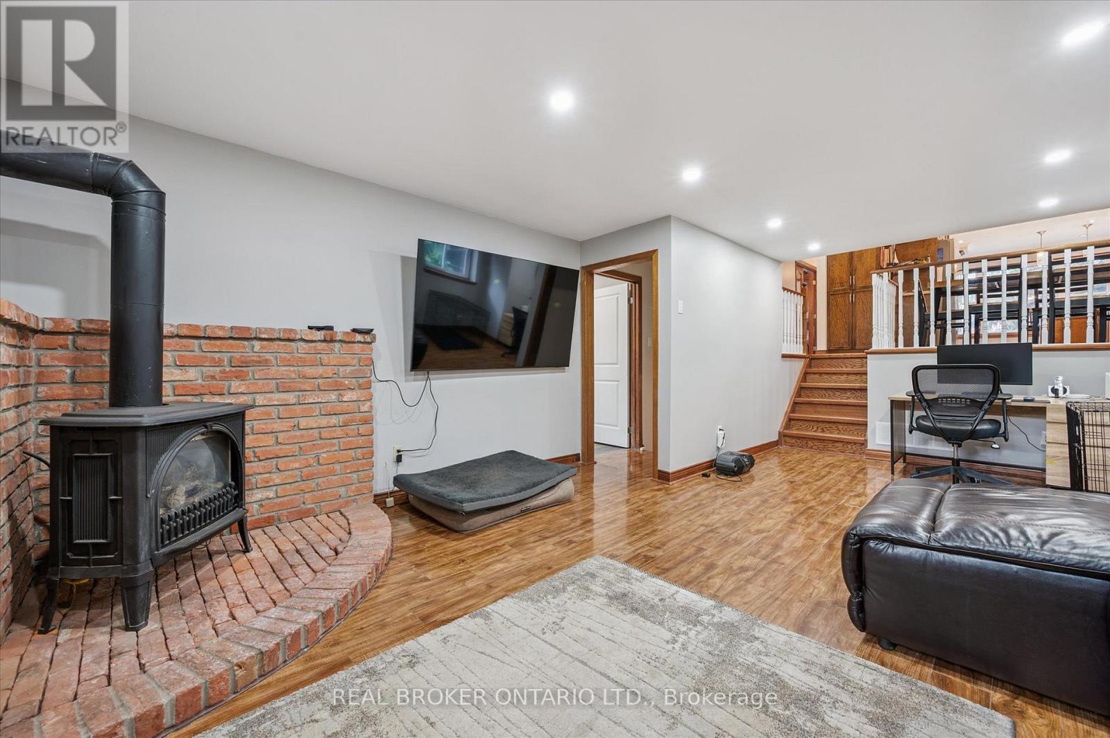 10 Northwood Crescent, Guelph, Ontario  N1H 6Z4 - Photo 25 - X12423207