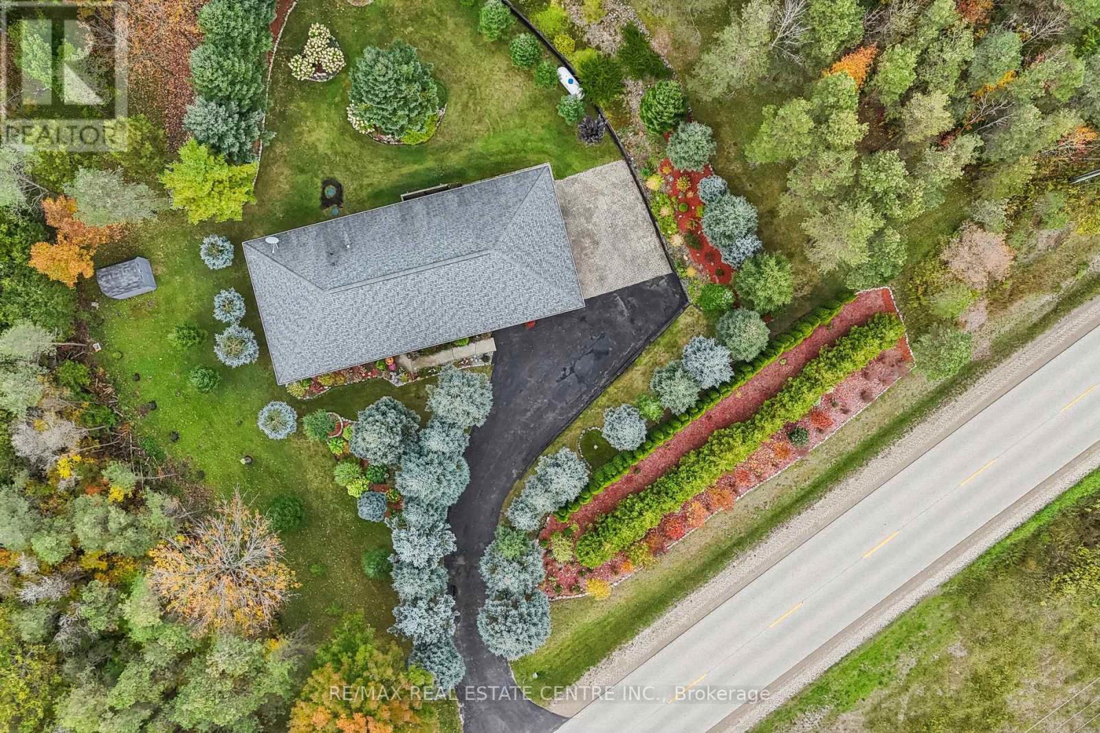 122769 Grey Road 9, West Grey, Ontario  N0G 1C0 - Photo 1 - X12423239