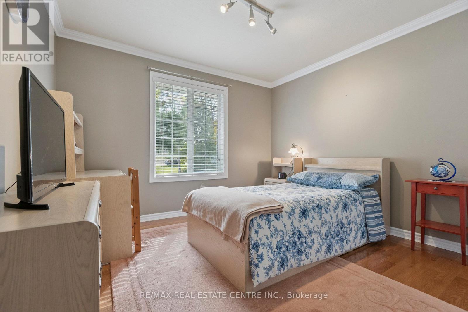 122769 Grey Road 9, West Grey, Ontario  N0G 1C0 - Photo 24 - X12423239