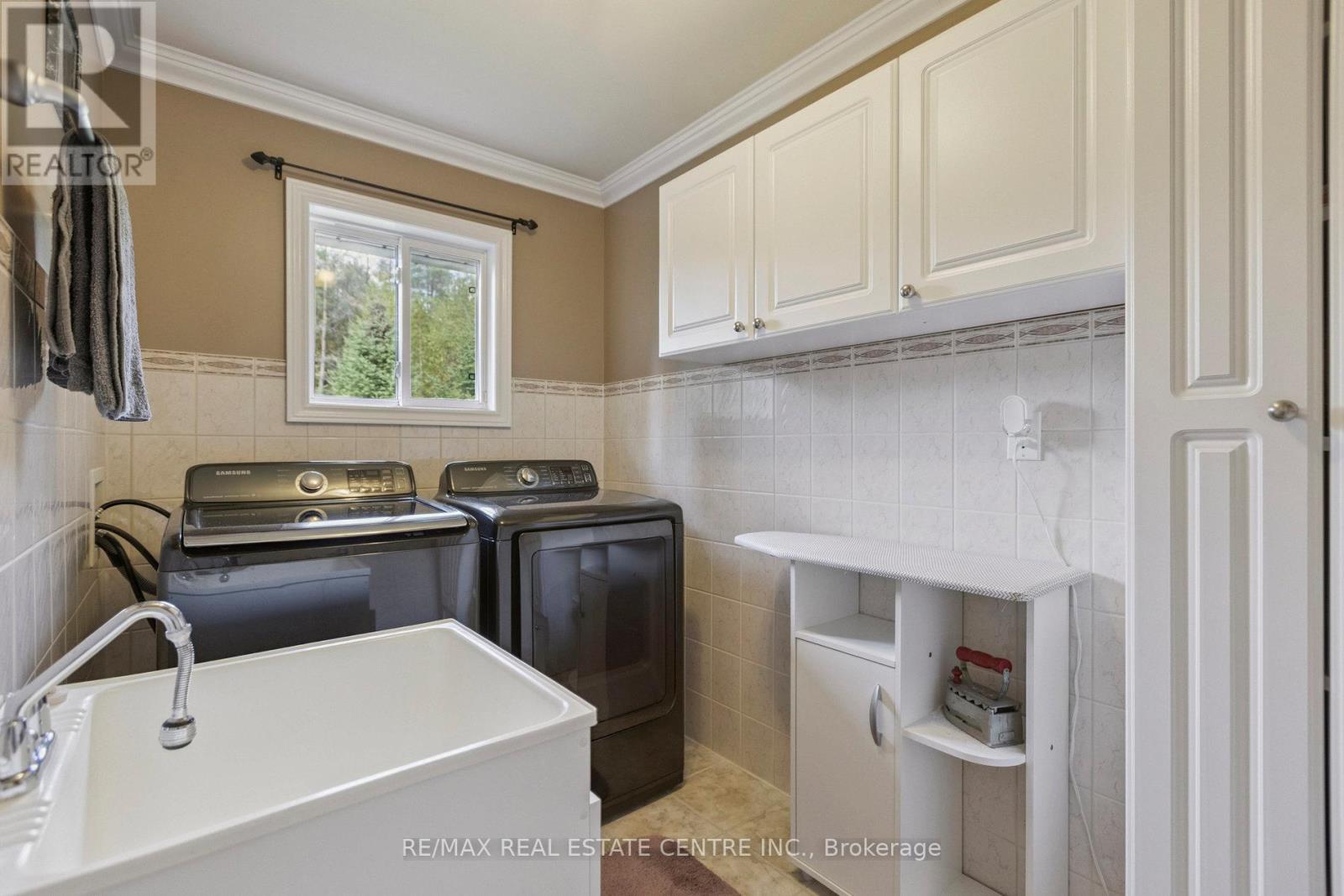 122769 Grey Road 9, West Grey, Ontario  N0G 1C0 - Photo 27 - X12423239
