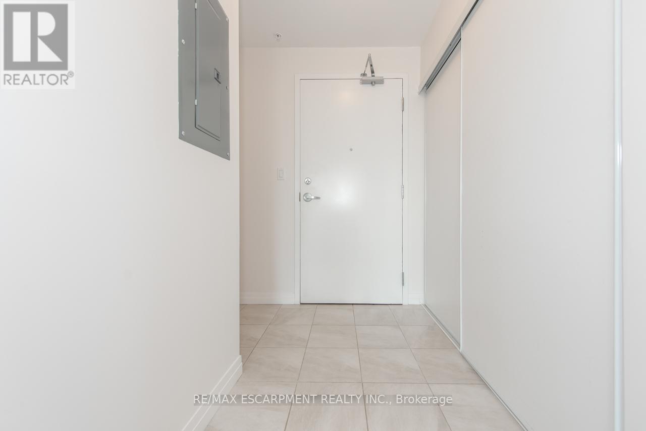 306 - 5 Hamilton Street, Hamilton, Ontario  L8B 2A4 - Photo 3 - X12423261