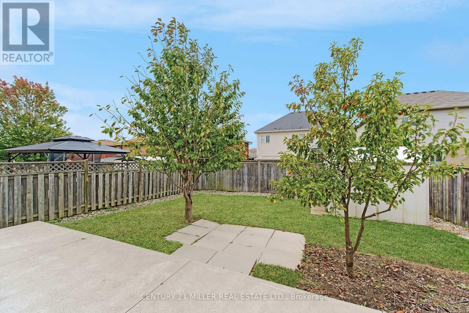 126 Merrilee Crescent, Hamilton, Ontario  L9A 0B1 - Photo 24 - X12423270