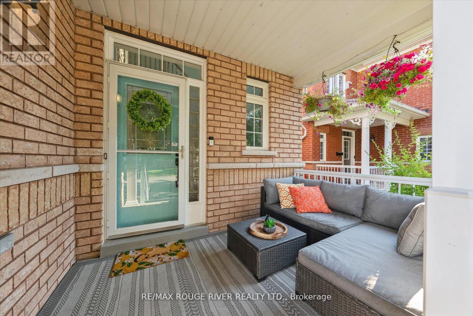 11 Helston Crescent, Whitby, Ontario  L1M 2J9 - Photo 4 - E12423346