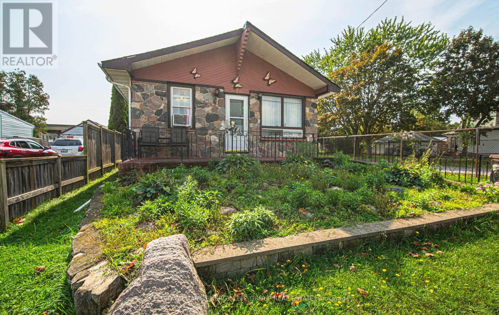 243 Conant Street, Oshawa, Ontario  L1H 3S3 - Photo 3 - E12423351
