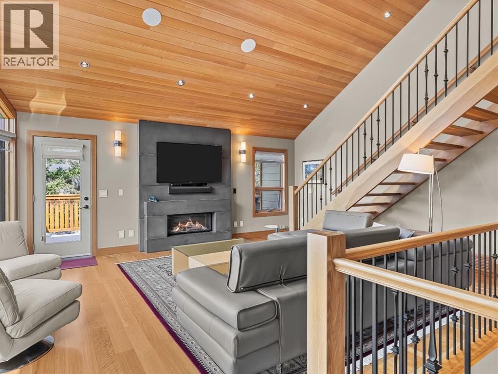 514 5th Avenue, Canmore, Alberta  T1W 3M5 - Photo 5 - A2258143