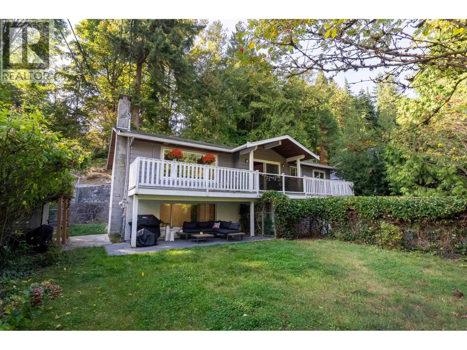 1835 ARBORLYNN DRIVE, North Vancouver, British Columbia