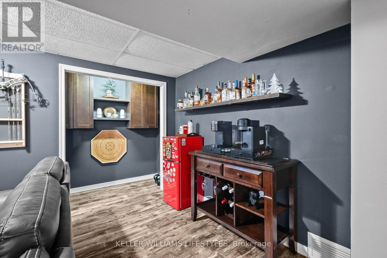 11 Eureka Street, Lambton Shores, Ontario  N0N 1J0 - Photo 24 - X12423127