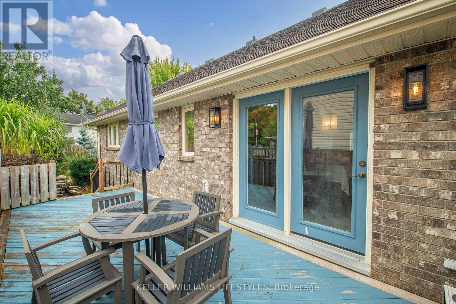 11 Eureka Street, Lambton Shores, Ontario  N0N 1J0 - Photo 31 - X12423127