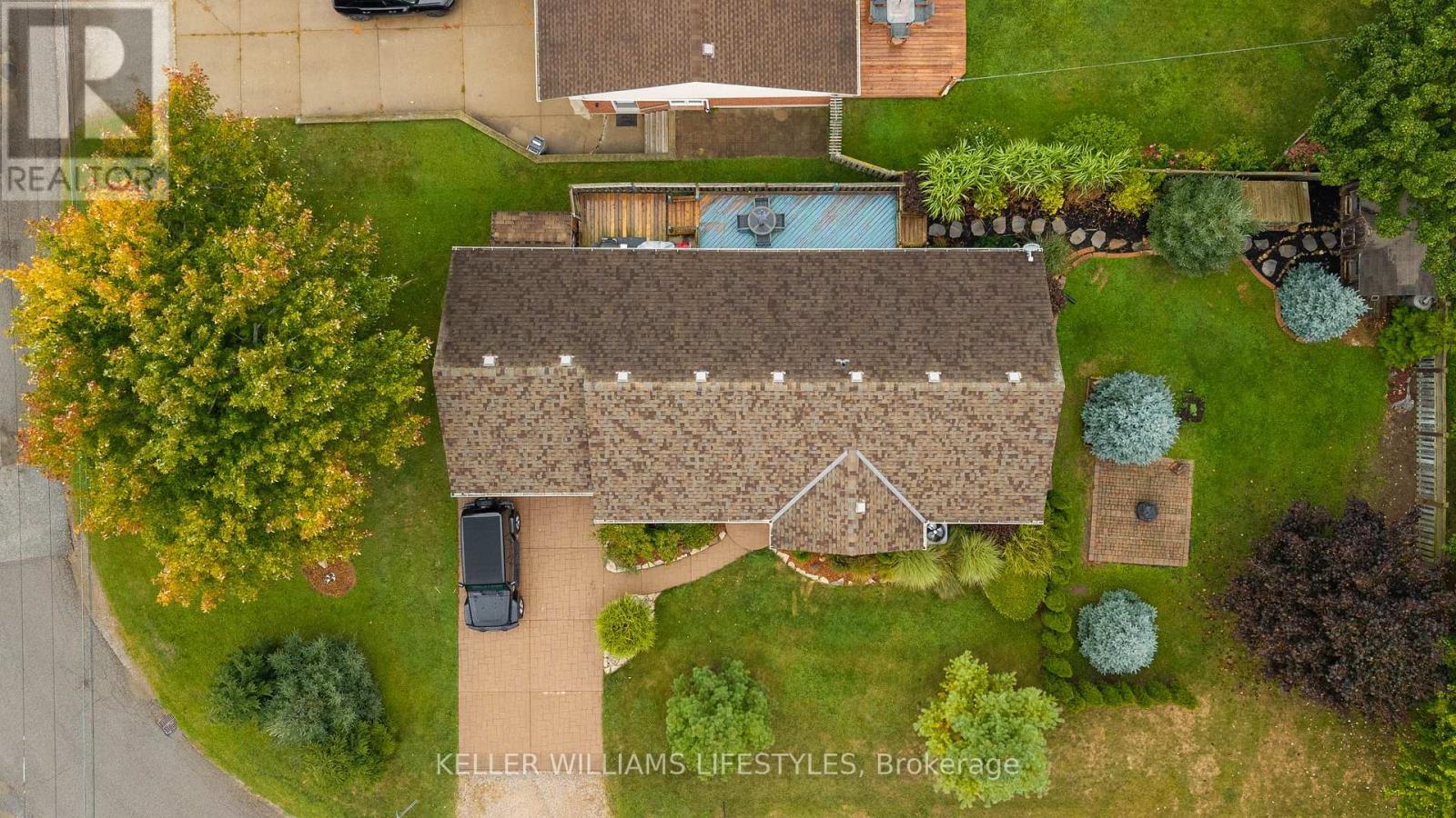11 Eureka Street, Lambton Shores, Ontario  N0N 1J0 - Photo 42 - X12423127