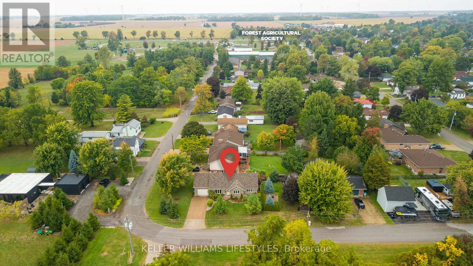 11 Eureka Street, Lambton Shores, Ontario  N0N 1J0 - Photo 45 - X12423127