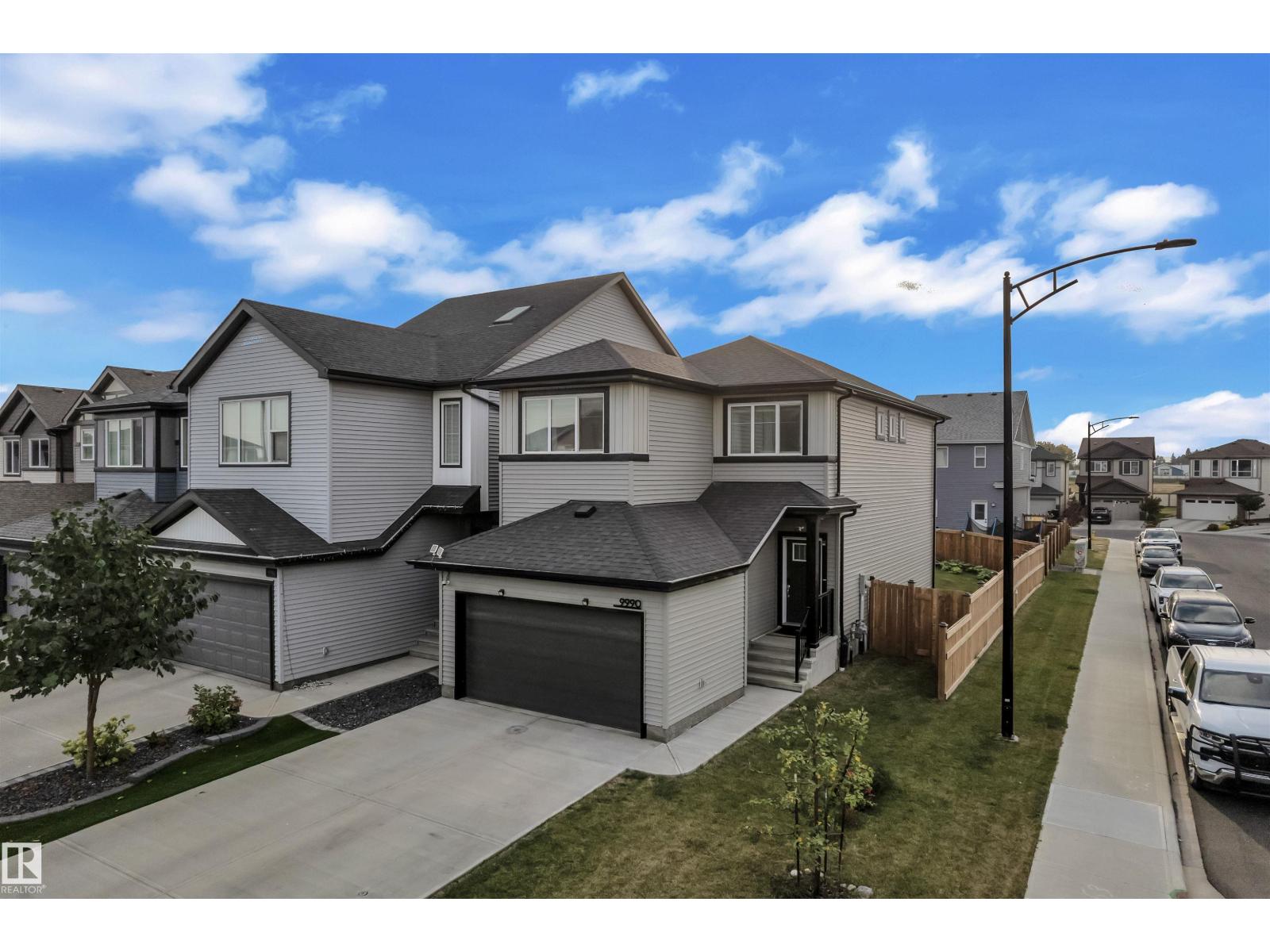 9990 205a St Nw, Edmonton, Alberta  T5T 7N4 - Photo 1 - E4459177