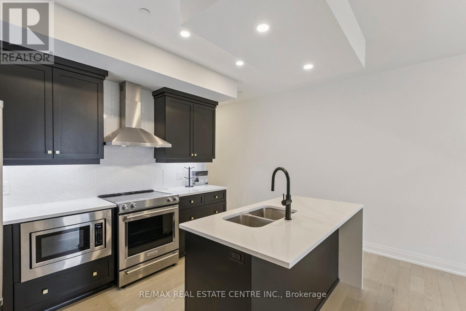 703 - 71 Wyndham Street S, Guelph, Ontario  N1E 5R3 - Photo 17 - X12421885