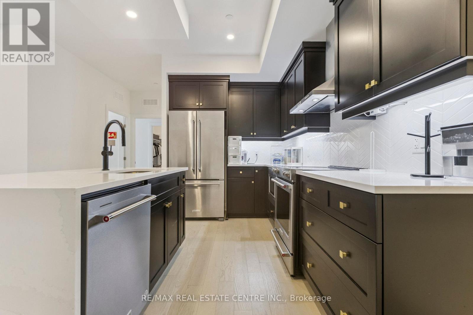 703 - 71 Wyndham Street S, Guelph, Ontario  N1E 5R3 - Photo 12 - X12421885
