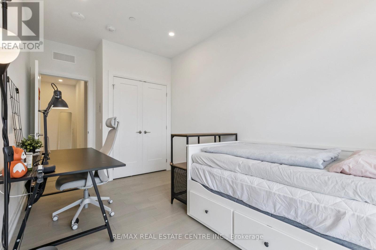 703 - 71 Wyndham Street S, Guelph, Ontario  N1E 5R3 - Photo 26 - X12421885
