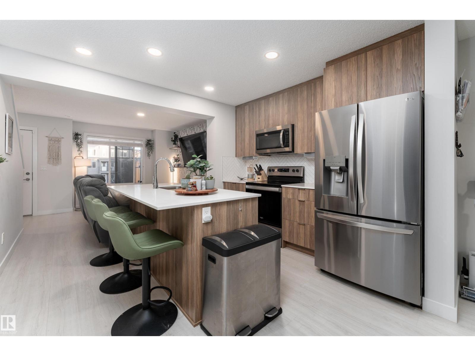 #47 3025 151 Av Nw, Edmonton, Alberta  T5Y 3W4 - Photo 4 - E4459154