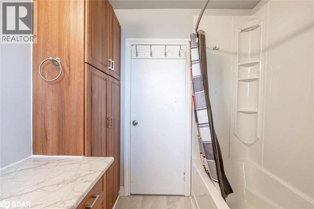 57 Poyntz Street Unit# Upper, Penetanguishene, Ontario  L9M 1N6 - Photo 11 - 40772851