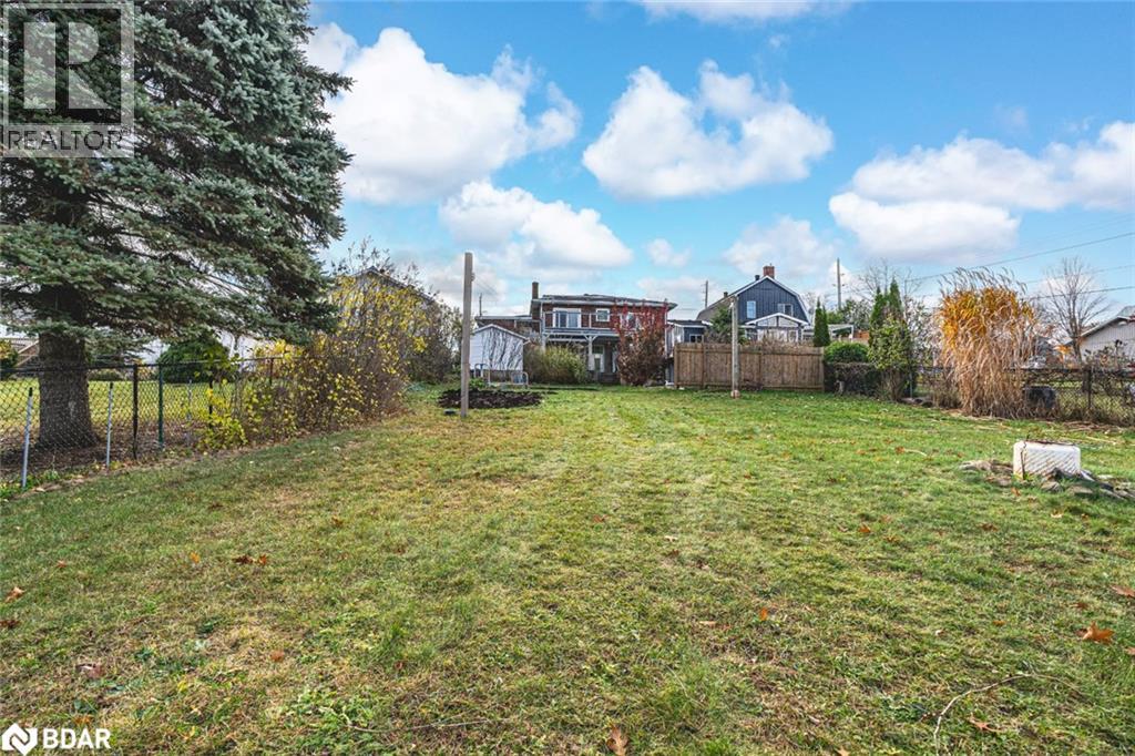 57 Poyntz Street Unit# Upper, Penetanguishene, Ontario  L9M 1N6 - Photo 15 - 40772851