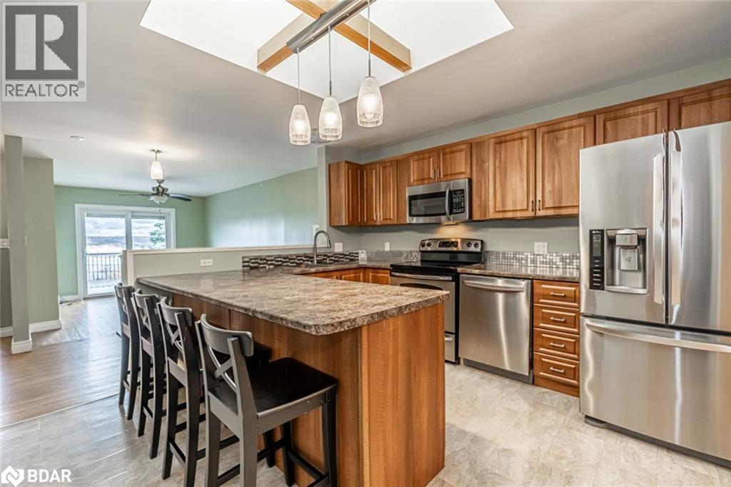 57 Poyntz Street Unit# Upper, Penetanguishene, Ontario  L9M 1N6 - Photo 2 - 40772851