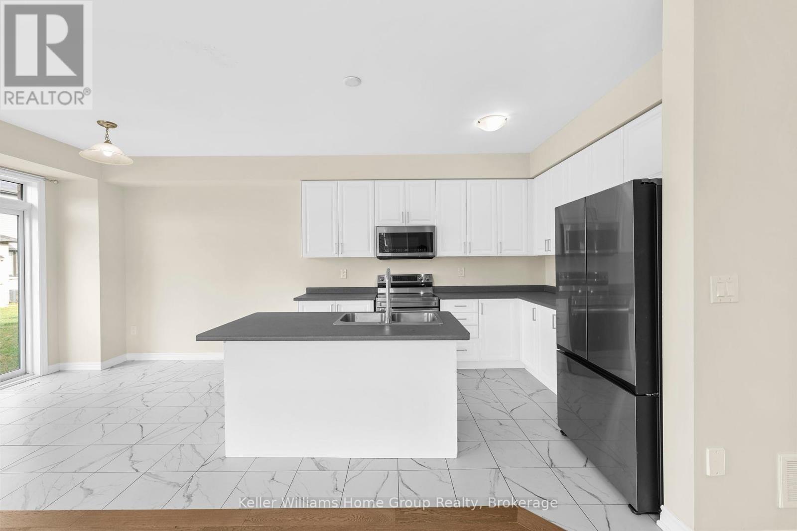 71 Concord Drive, Thorold, Ontario  L2V 0K8 - Photo 14 - X12374975