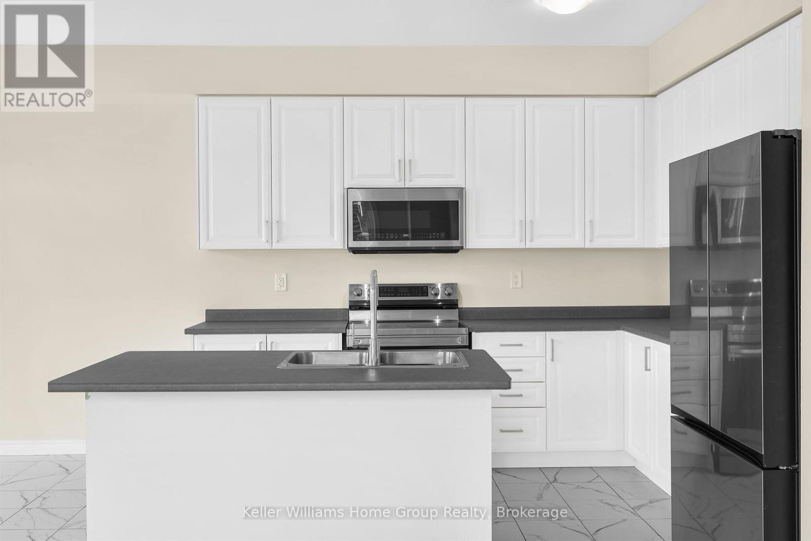 71 Concord Drive, Thorold, Ontario  L2V 0K8 - Photo 13 - X12374975