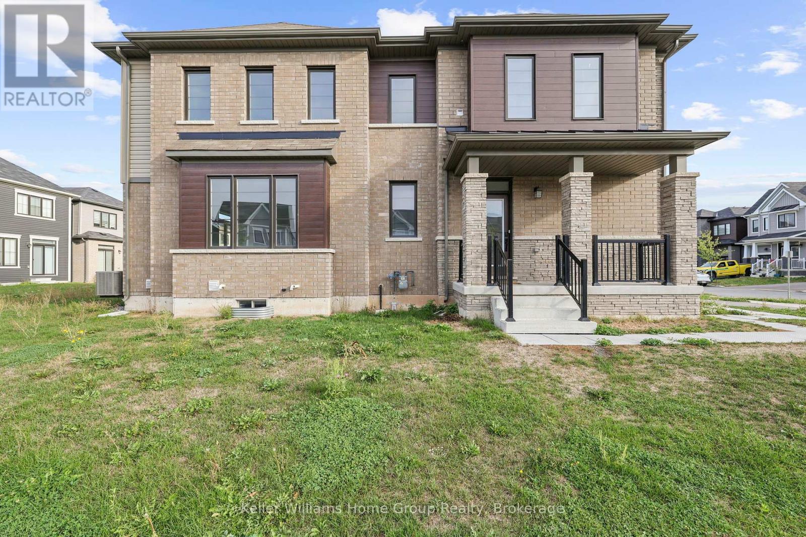 71 Concord Drive, Thorold, Ontario  L2V 0K8 - Photo 2 - X12374975