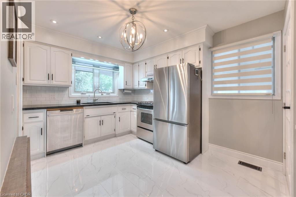 38 Fairlawn Road, Kitchener, Ontario  N2C 1X9 - Photo 12 - 40773132