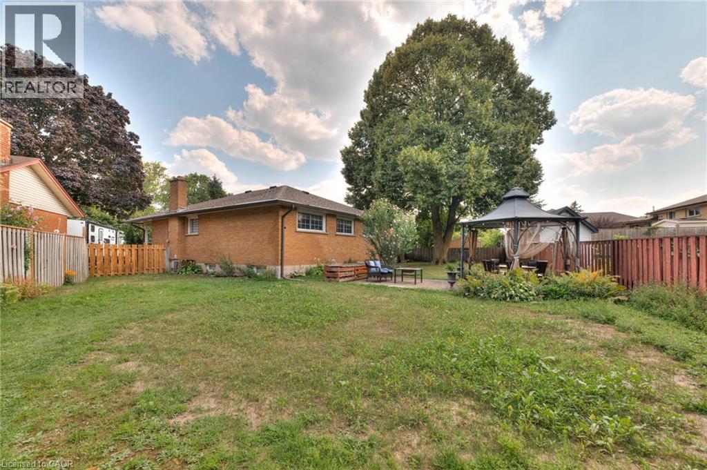 38 Fairlawn Road, Kitchener, Ontario  N2C 1X9 - Photo 45 - 40773132