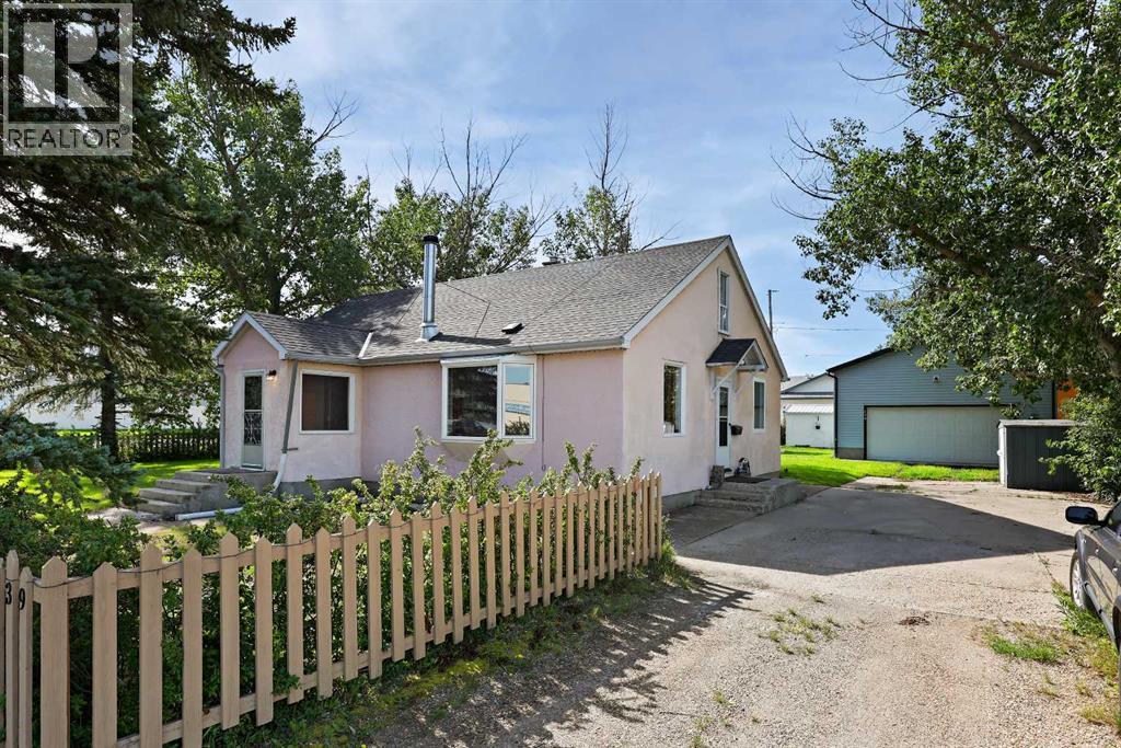 339 3 Street, Irricana, Alberta  T0M 1B0 - Photo 49 - A2245085