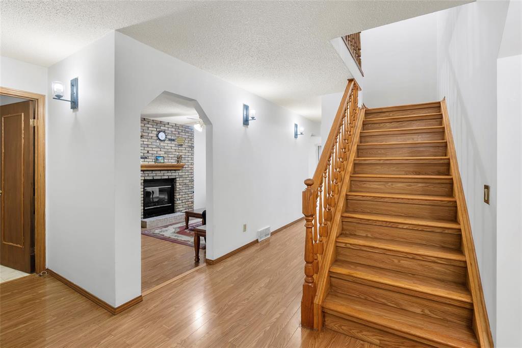 23 Oakhurst Crescent, Winnipeg, Manitoba  R2P 2L7 - Photo 15 - 202524870