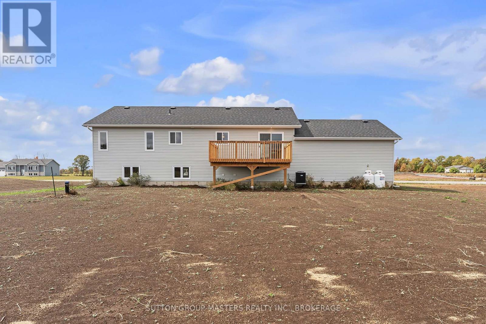 109 Bittersweet Road, Frontenac, Ontario  K0H 1W0 - Photo 2 - X12423542