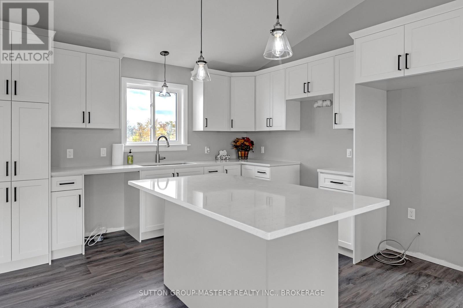 109 Bittersweet Road, Frontenac, Ontario  K0H 1W0 - Photo 24 - X12423542
