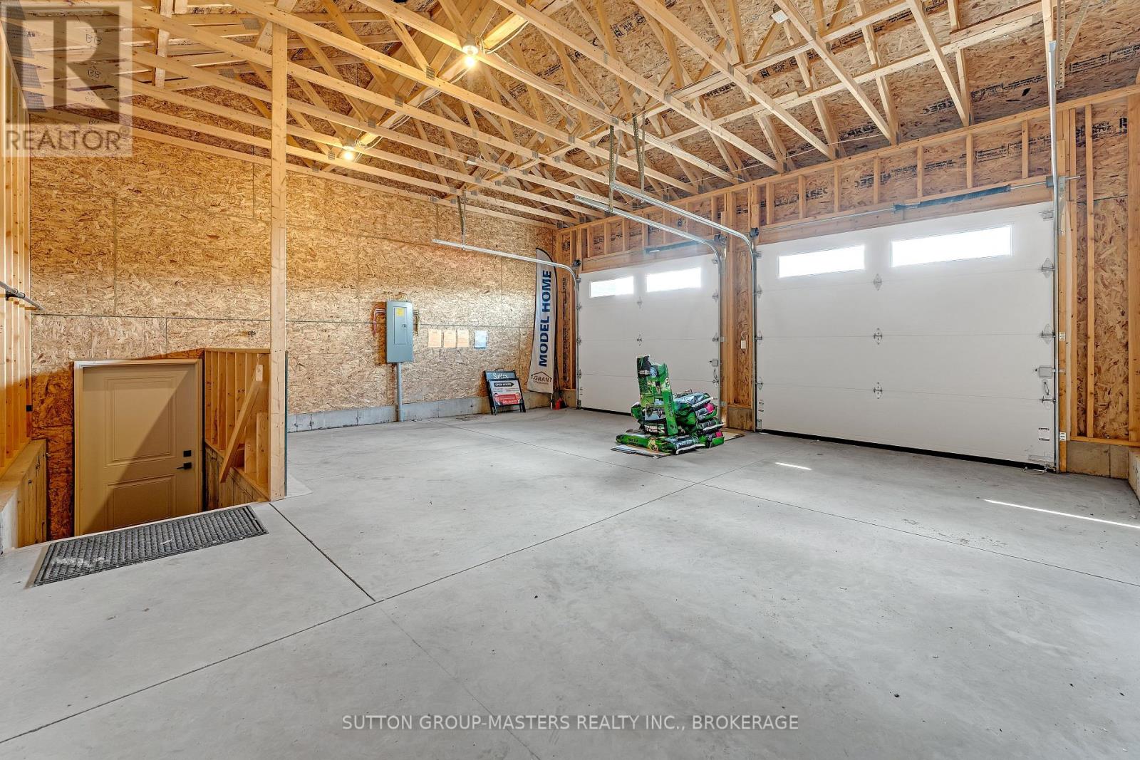 109 Bittersweet Road, Frontenac, Ontario  K0H 1W0 - Photo 37 - X12423542
