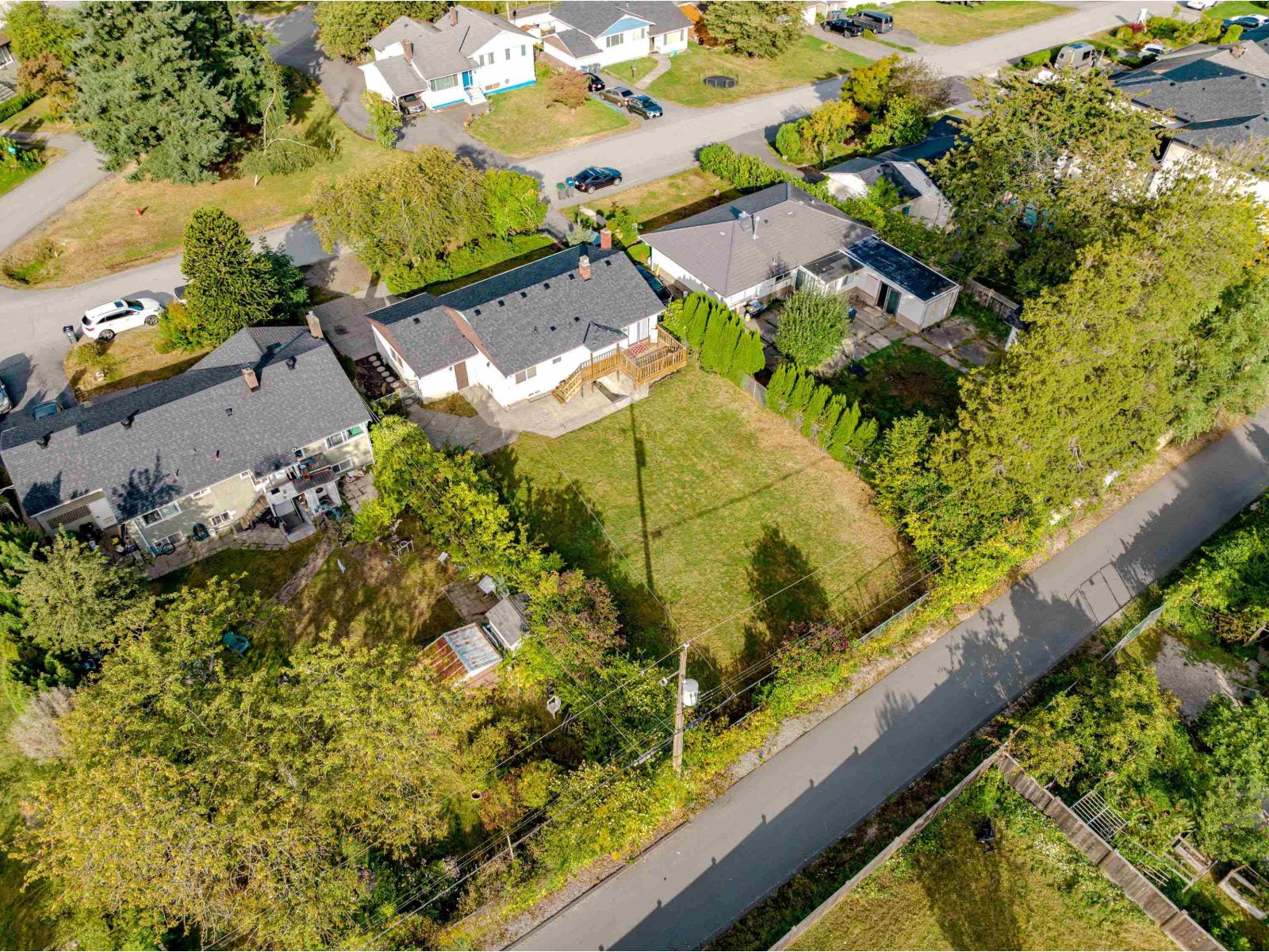 11056 135a Street, Surrey, British Columbia  V3R 3A4 - Photo 10 - R3051289