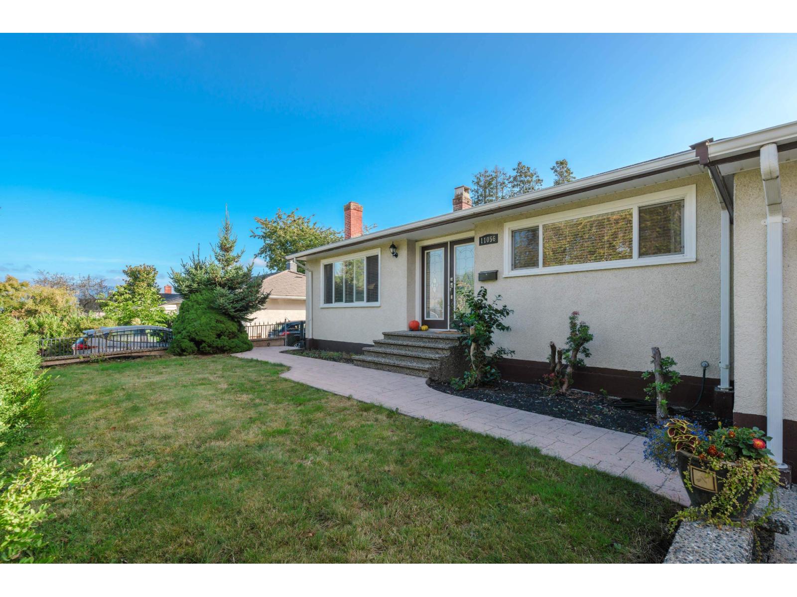 11056 135a Street, Surrey, British Columbia  V3R 3A4 - Photo 3 - R3051289