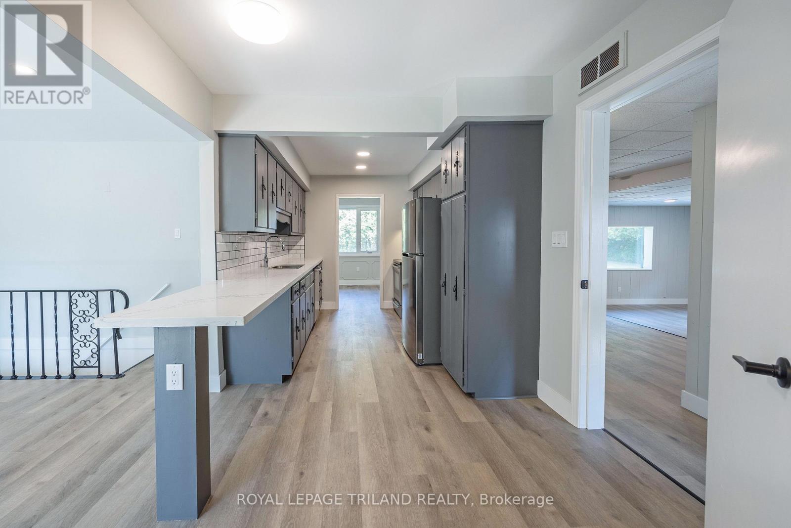 829 Avon Drive, Malahide, Ontario  N0L 1B0 - Photo 11 - X12423512