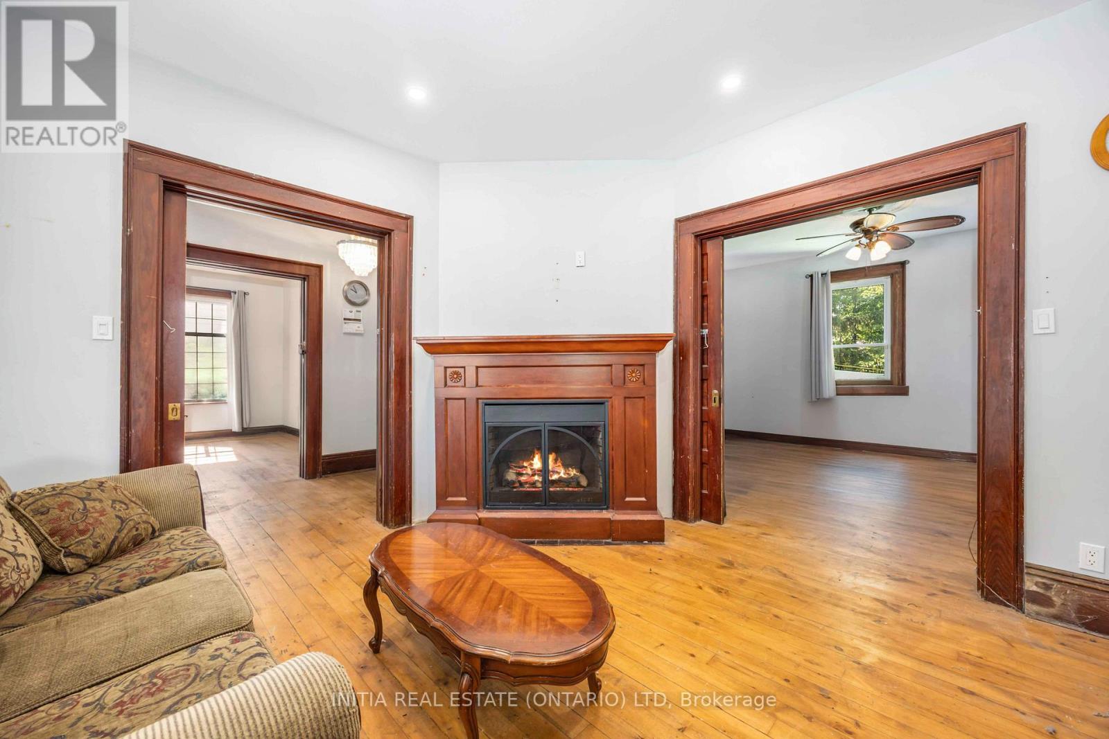 53 Main Street, St. Clair, Ontario  N0N 1H0 - Photo 9 - X12423569