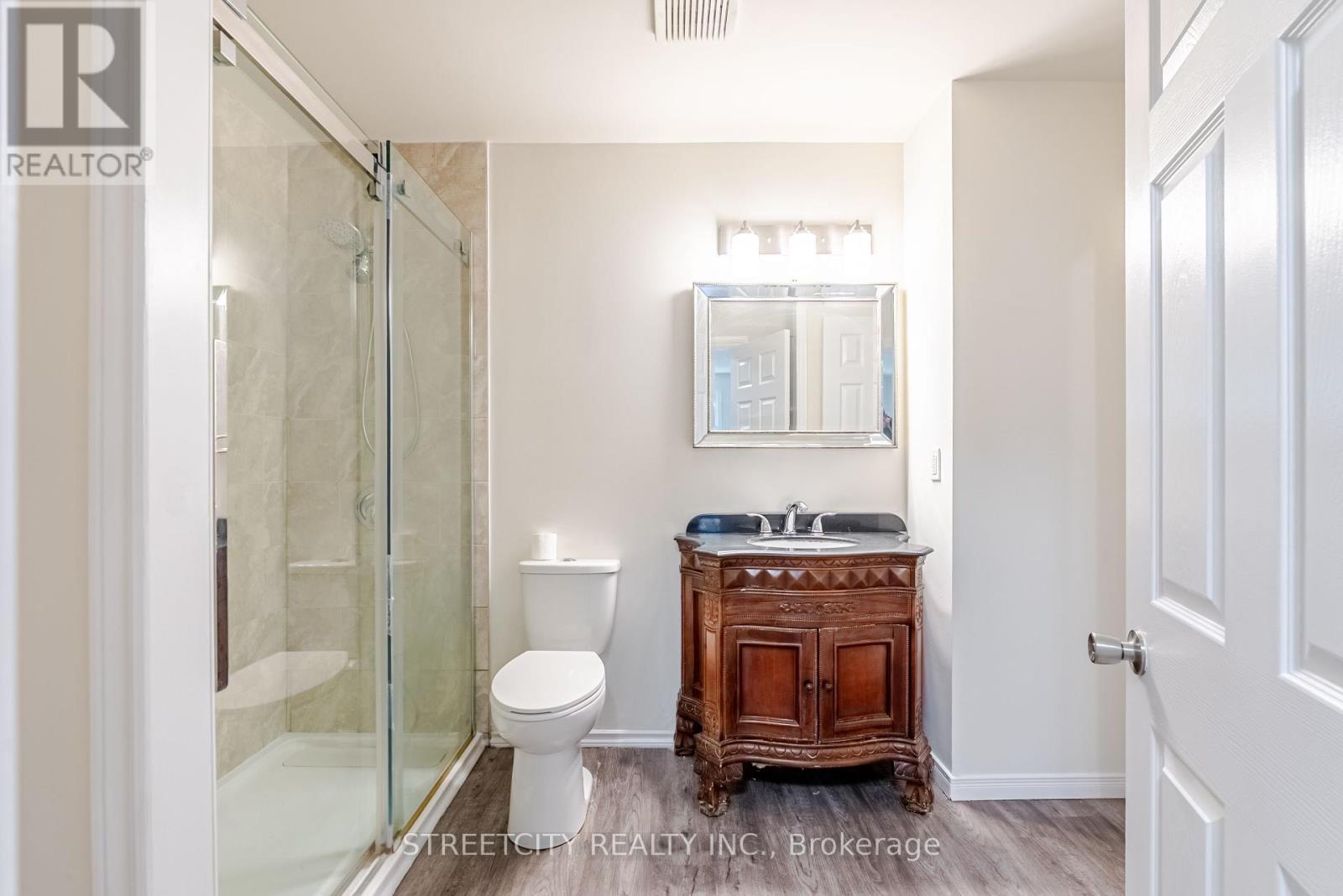 20 Fairchild Crescent, London South, Ontario  N6E 3E2 - Photo 27 - X12423570