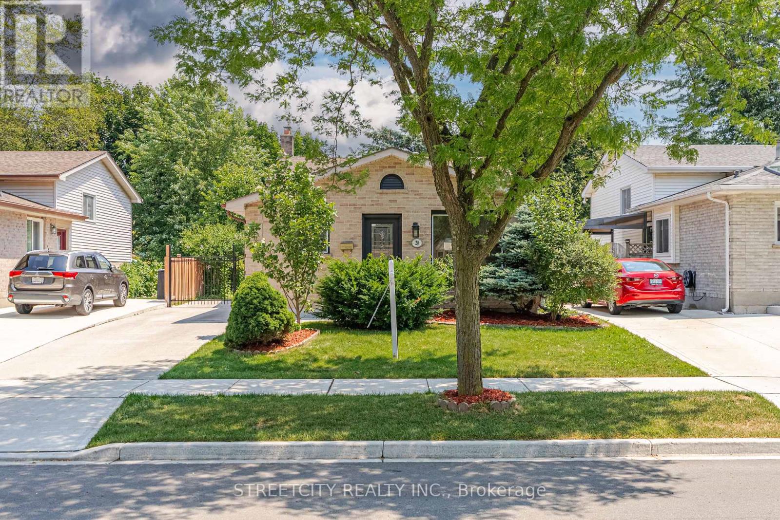 20 Fairchild Crescent, London South, Ontario  N6E 3E2 - Photo 37 - X12423570