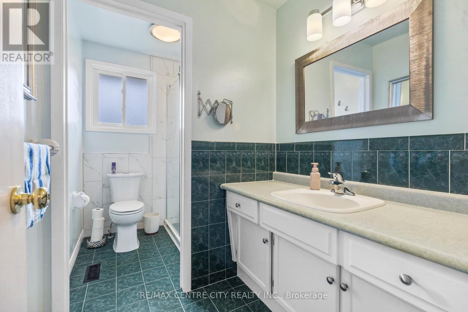 482 Castlegrove Boulevard, London North, Ontario  N6G 1K8 - Photo 14 - X12423596