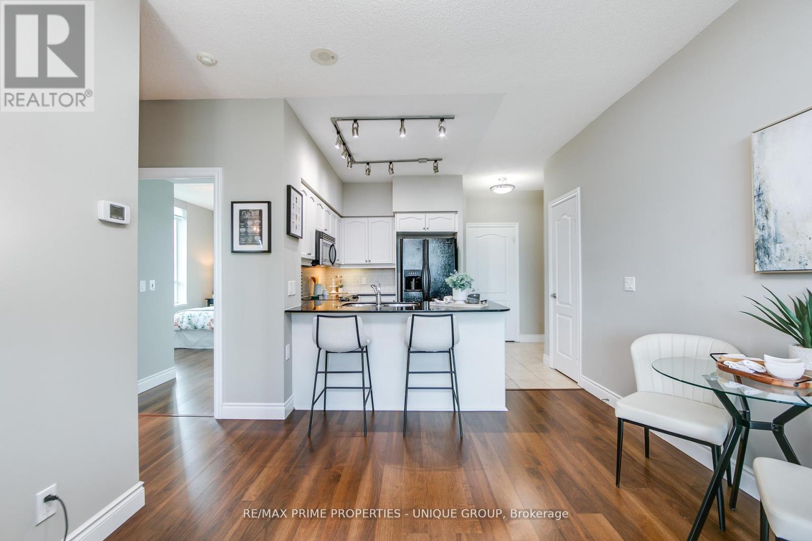 904 - 319 Merton Street, Toronto (Mount Pleasant West), Ontario  M4S 1A5 - Photo 4 - C12423356