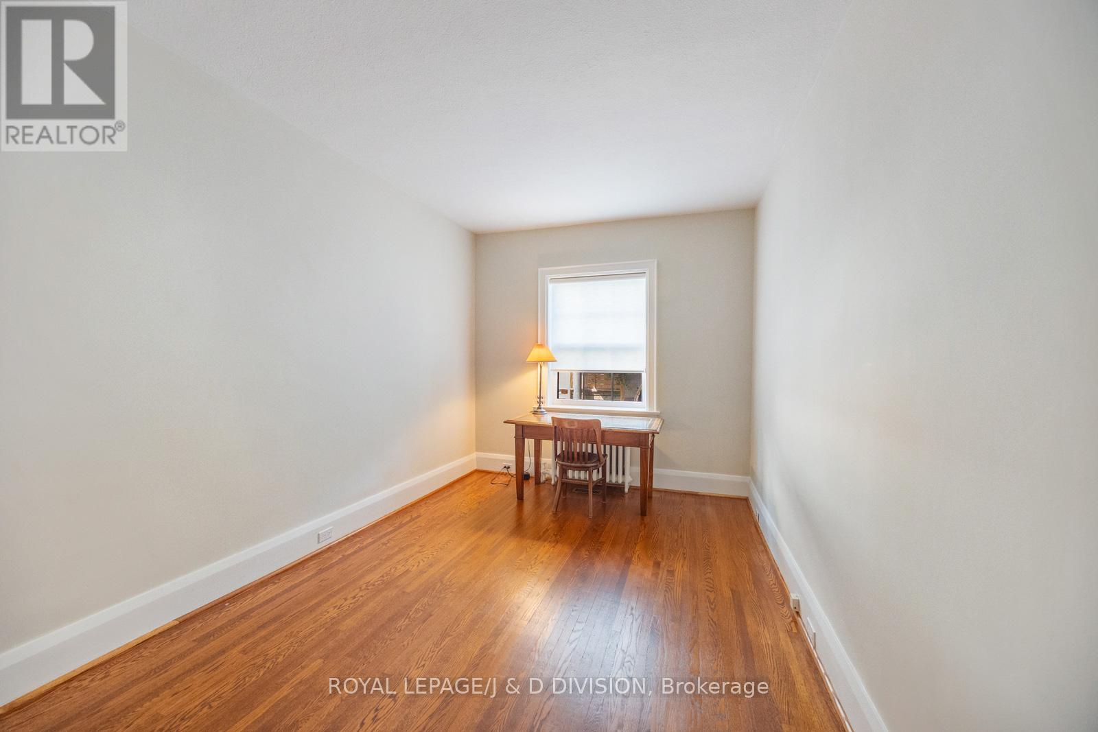4 Highbourne Road, Toronto, Ontario  M5P 2J2 - Photo 18 - C12423382