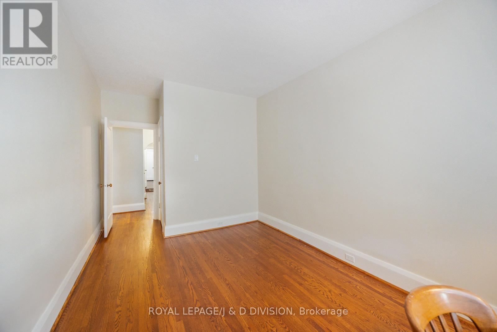 4 Highbourne Road, Toronto, Ontario  M5P 2J2 - Photo 19 - C12423382