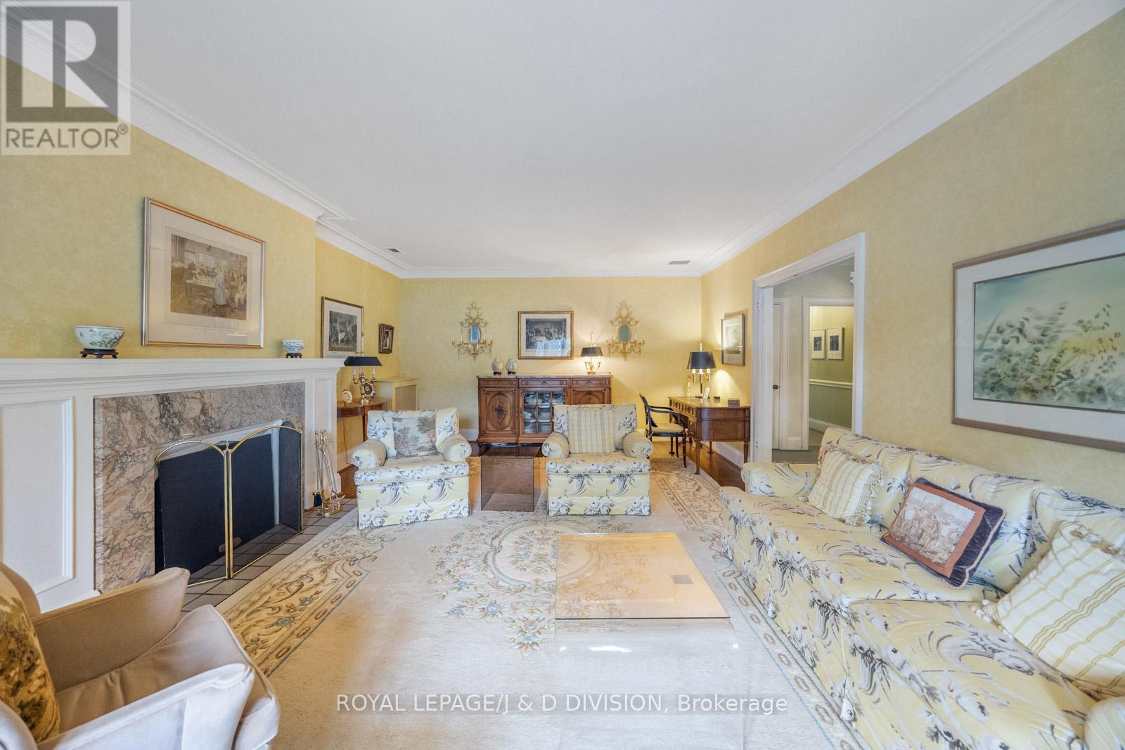 4 Highbourne Road, Toronto, Ontario  M5P 2J2 - Photo 24 - C12423382